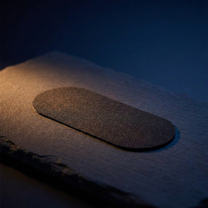 EliteSleep Mouth Tape – schwarzes Schlaf-Tape für Nasenatmung auf Schieferstein